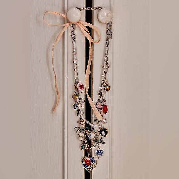 Maxamillion Charm Necklace SOLD OUT online NWT - Picture 4 of 4